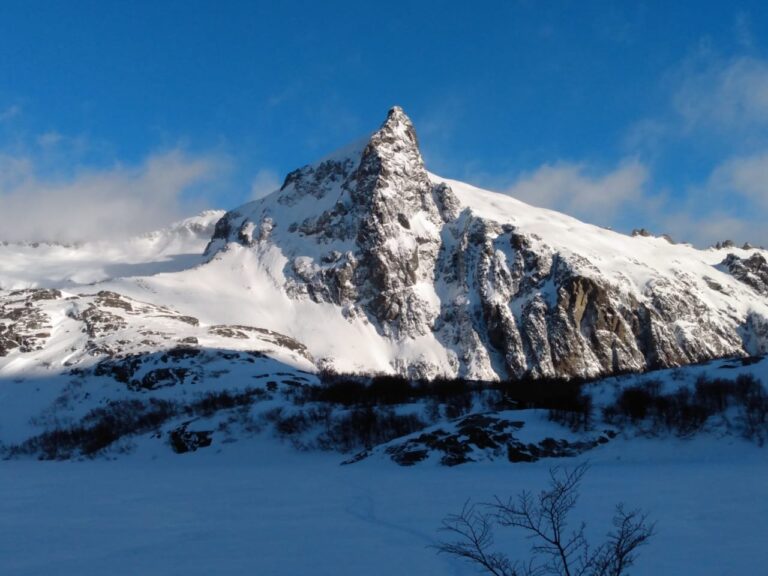 Caminata raquetas nieve invierno bariloche